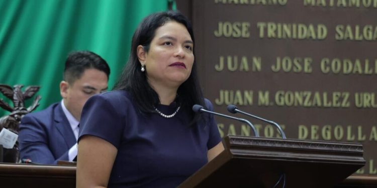 Eréndira Isauro Hernández respalda la nueva Ley Orgánica de la Fiscalía General del Estado