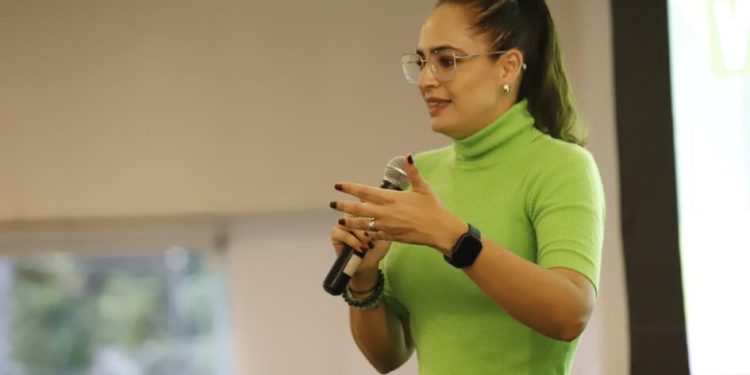 Sandra Arreola Ruíz propone garantizar la justificación de inasistencias escolares por motivos menstruales en Michoacán