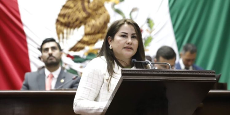 Tras aprobación de reforma a la Ley para la Atención de los Migrantes, Jaqueline Avilés remarca respaldo al sector