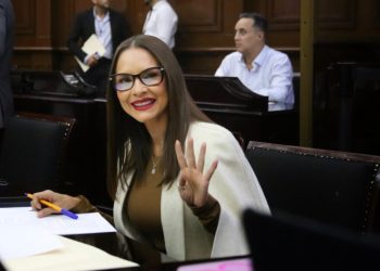 Celebra Nalleli Pedraza inclusión del término “gobernadora” en la Constitución Política del Estado de Michoacán