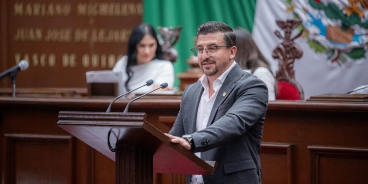 Diputado Toño Mendoza presenta iniciativa para fortalecer la atención regional en materia de derechos humanos