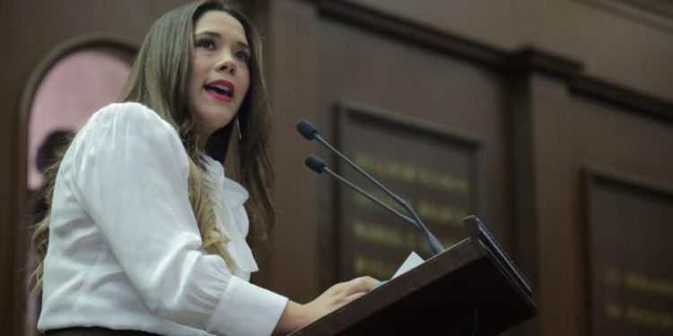 Xóchitl Ruiz propone modernizar el Periódico Oficial del Estado, para fortalecer la transparencia y la certeza jurídica en Michoacán