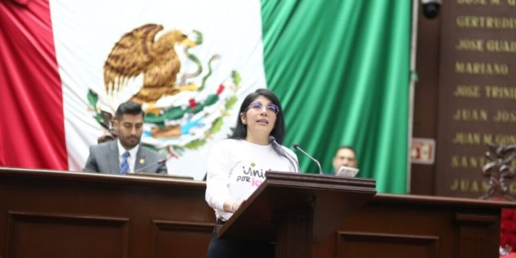 Vanhe Caratachea propone garantizar apoyos integrales para niñas, niños y adolescentes en rehabilitación