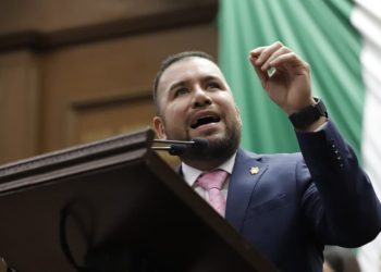 Aprobación de reforma para ser legislador en Michoacán a partir de los 18 años fortalece la democracia: Reyes Galindo