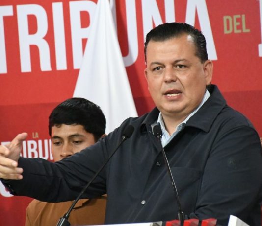 Guillermo Valencia, pide que el gobernador y morena, saquen las manos de la UMSNH
